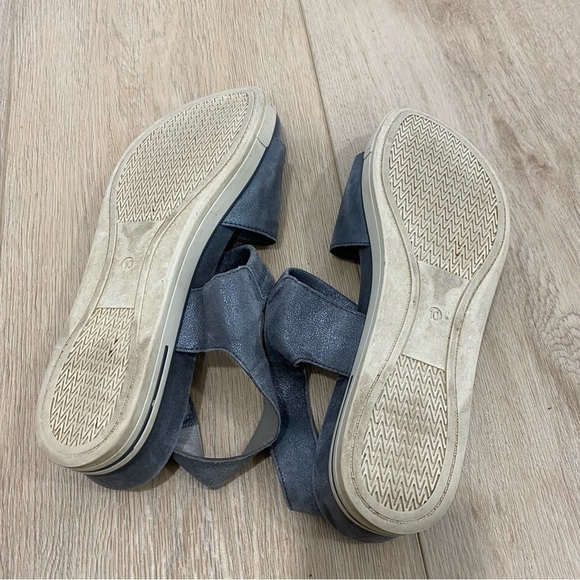 EILEEN FISHER SILVER SOMER PLATFORM SLINGBACK SANDALS SIZE 10 - Picture 5 of 5